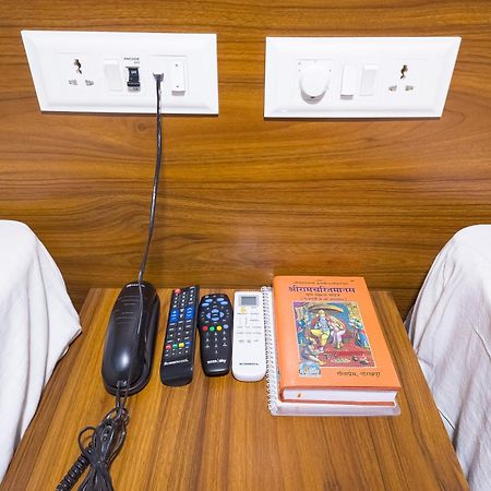 Отель Amritara Ramila Kutir Ayodhya Экстерьер фото