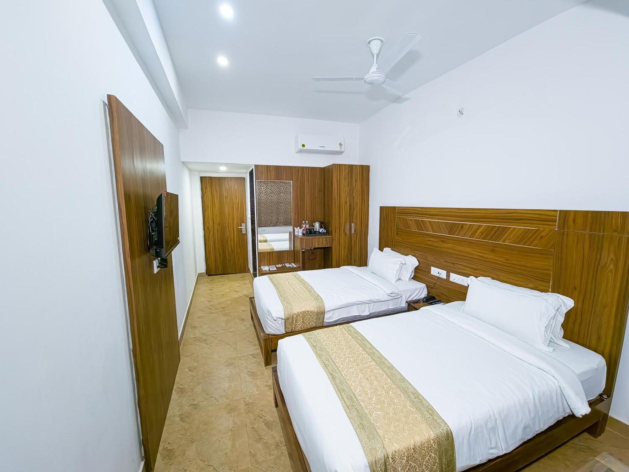 Отель Amritara Ramila Kutir Ayodhya Экстерьер фото