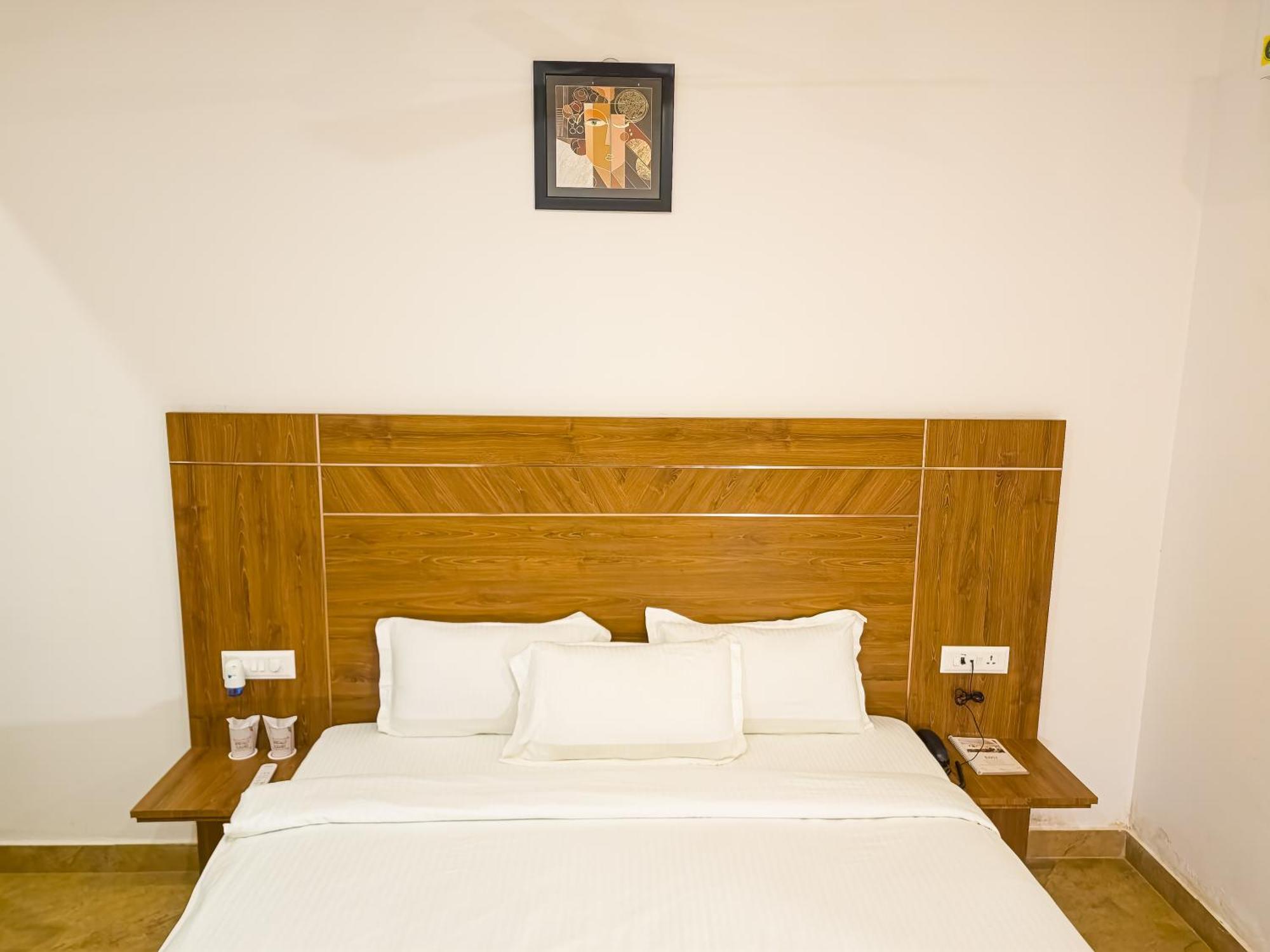 Отель Amritara Ramila Kutir Ayodhya Экстерьер фото