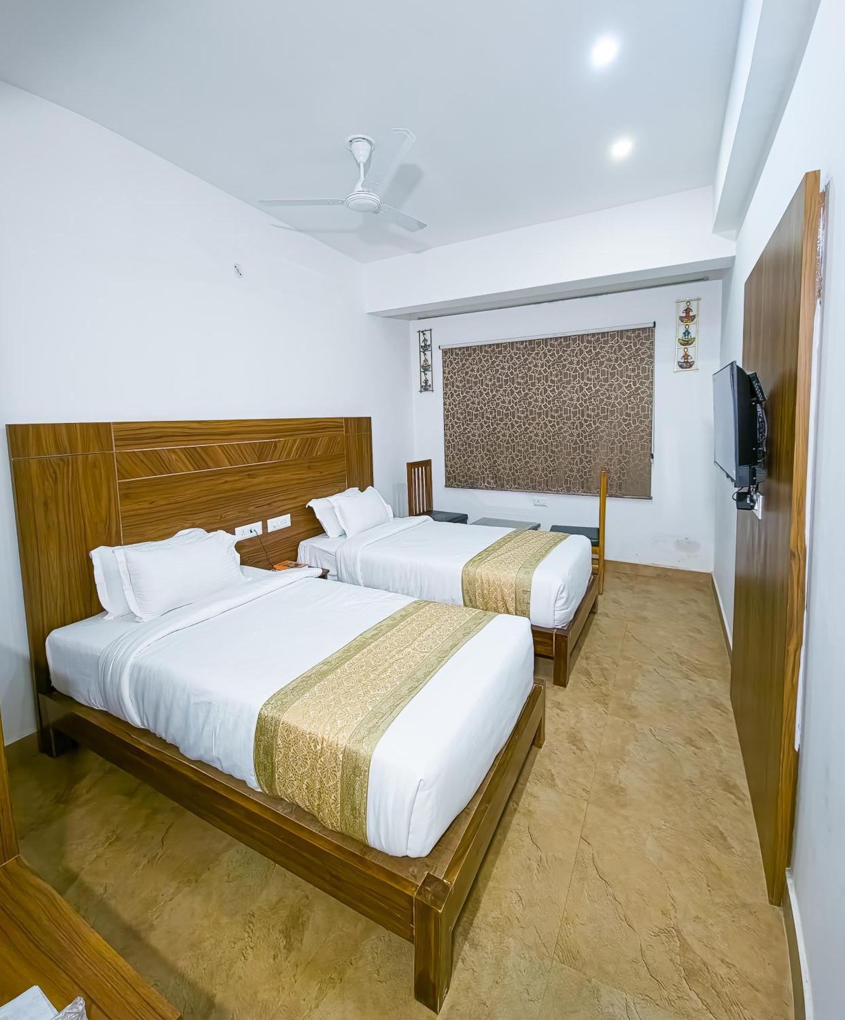 Отель Amritara Ramila Kutir Ayodhya Экстерьер фото